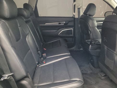 Used 2020 Kia Telluride LX image 19