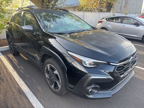 Used 2024 Subaru Crosstrek 2.5i Limited w/ Crosstrek Mirror Package image 4