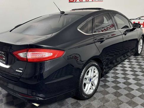 Used 2016 Ford Fusion SE FWD image 8