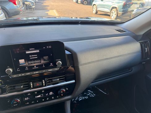 Used 2025 Nissan Pathfinder SV image 37