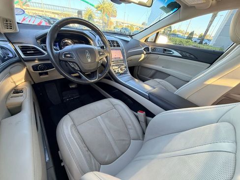 Used 2019 Lincoln MKZ Reserve image 21