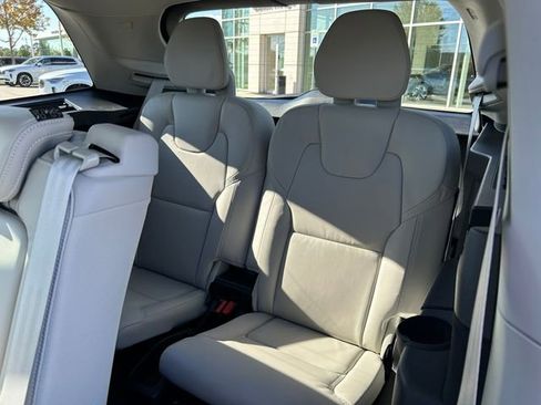 New 2026 Volvo XC90 B6 Ultra image 15