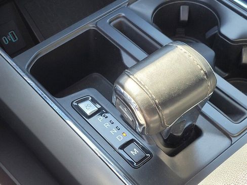 Used 2022 Ford F150 Lariat w/ Equipment Group 502A High image 23