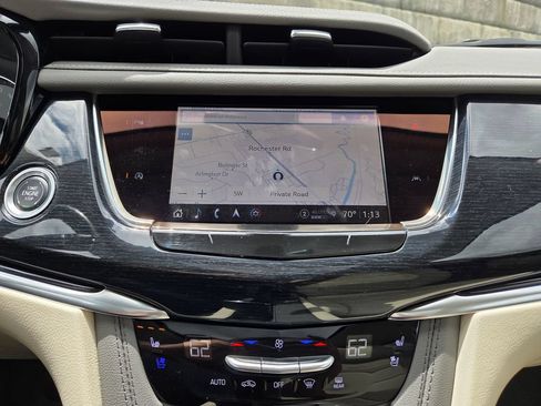 Used 2024 Cadillac XT6 Premium Luxury AWD/4WD image 26