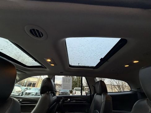 Used 2016 Buick Enclave Leather image 18