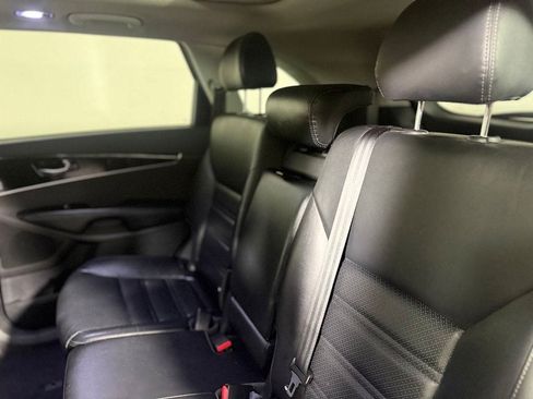 Used 2020 Kia Sorento EX AWD/4WD image 25