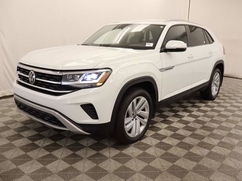 Used 2023 Volkswagen Atlas Cross Sport SE image 1