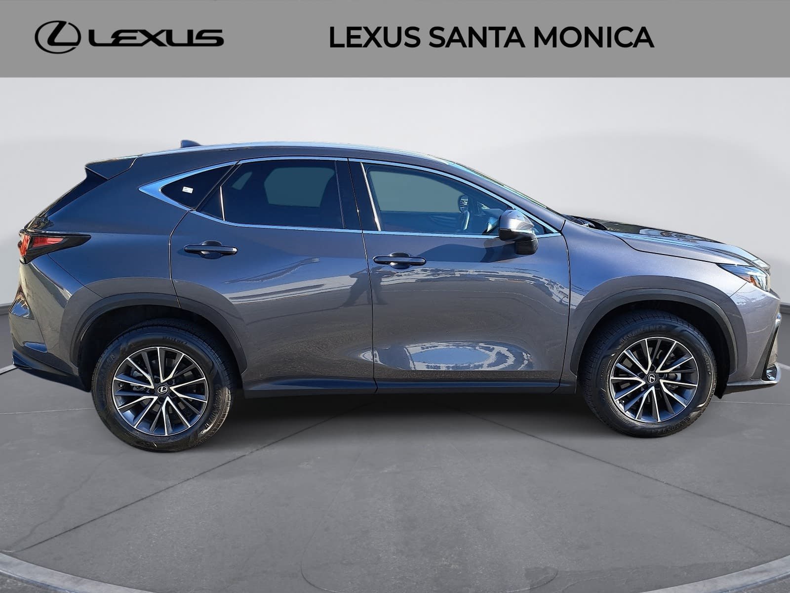 Used 2022 Lexus NX 250 FWD image 4