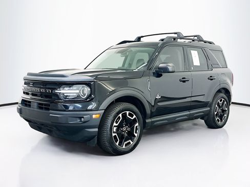 Used 2023 Ford Bronco Sport Outer Banks w/ Tech Package AWD/4WD image 3