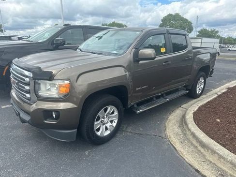 Used 2016 GMC Canyon SLE RWD image 2