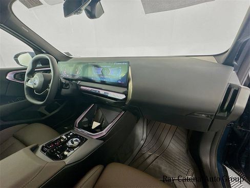 Used 2025 BMW X3 xDrive30i w/ Premium Package image 29