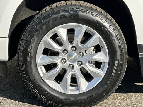 Certified 2022 Chevrolet Silverado 1500 Custom image 34