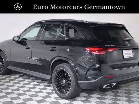 Used 2026 Mercedes-Benz GLC 300 4MATIC image 11