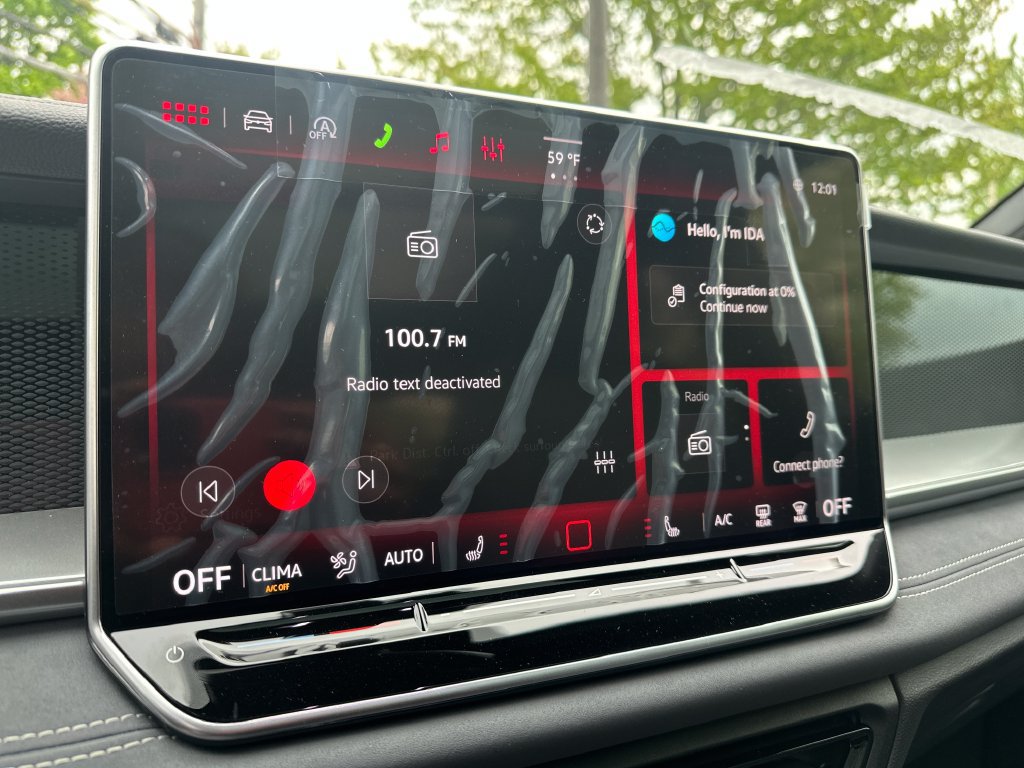 New 2026 Volkswagen Tiguan SE R-Line AWD/4WD image 10