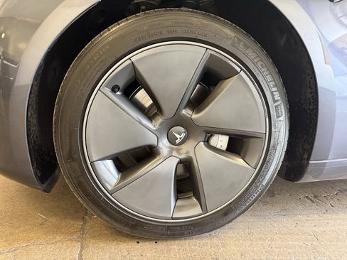 Used 2023 Tesla Model 3 Standard Range RWD image 33