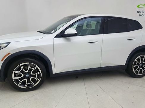 Used 2026 BMW X2 xDrive28i AWD/4WD image 3