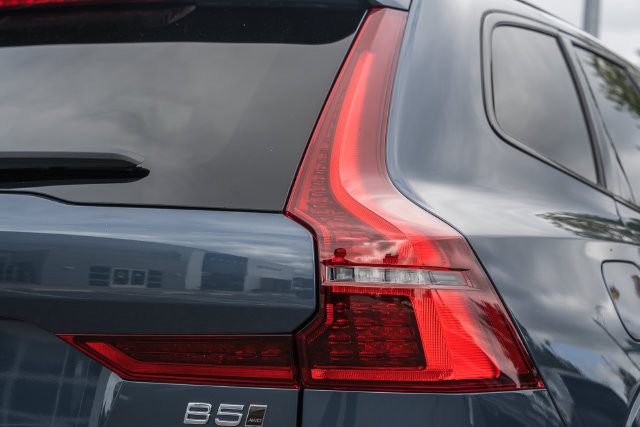New 2027 Volvo XC60 B5 Ultra AWD/4WD image 8