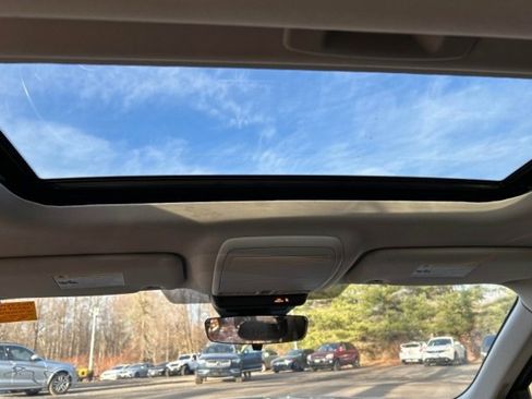 Used 2024 MAZDA CX-90 3.3 Turbo w/ Preferred Package image 13