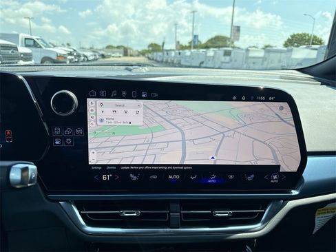 Used 2024 Chevrolet Equinox EV LT image 14