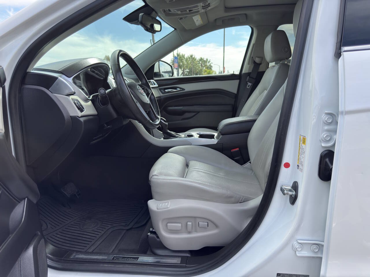 Used 2016 Cadillac SRX Premium w/ Driver Assist Package AWD/4WD image 10