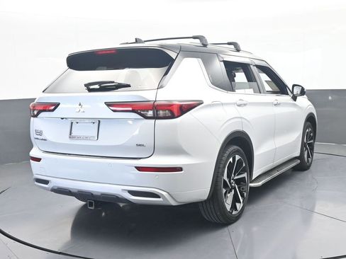 Used 2024 Mitsubishi Outlander SEL AWD/4WD image 5