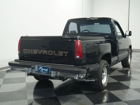 Used 1988 Chevrolet Silverado 1500 2WD Regular Cab image 10