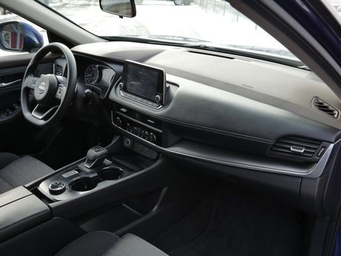 Certified 2023 Nissan Rogue SV image 21