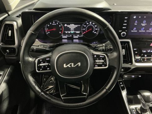 Used 2022 Kia Sorento S FWD image 17