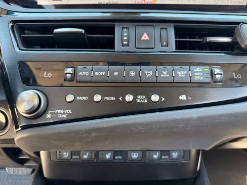 Used 2025 Lexus ES 300h w/ Accessory Package (Z1) FWD image 14
