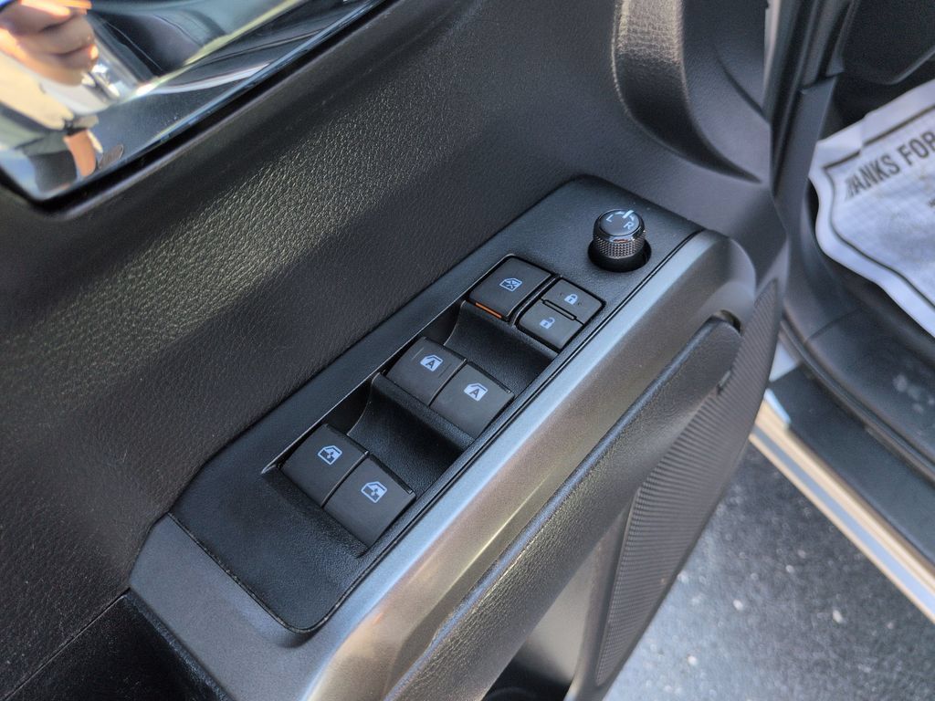 Used 2023 Toyota Tacoma TRD Off-Road w/ TRD Premium Off Road Package AWD/4WD image 11