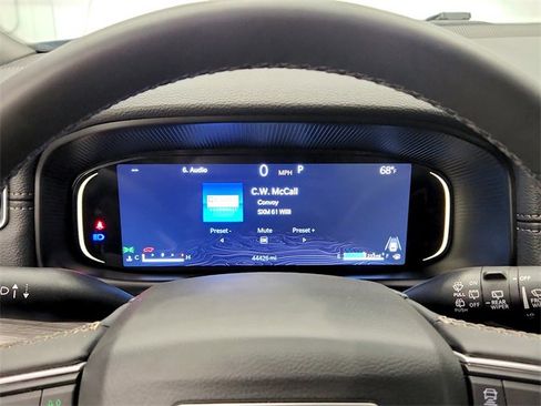 Used 2024 Jeep Wagoneer L Series II w/ Flexible Seating Group image 19