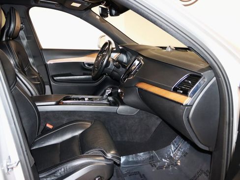Used 2018 Volvo XC90 T6 Inscription w/ Convenience Package image 59