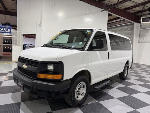 Used 2014 Chevrolet Express 2500 LS image 9