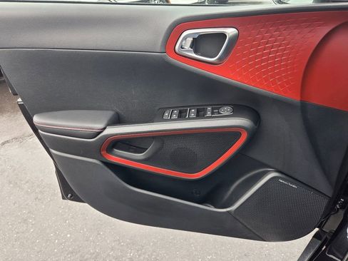 Used 2023 Kia Soul GT-Line w/ GT-Line Technology Package image 24