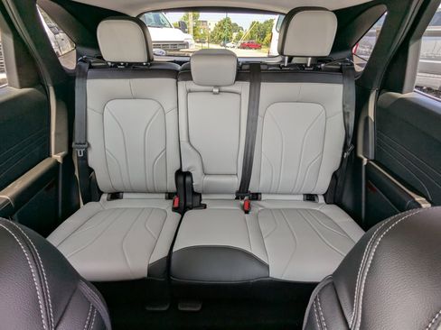 New 2025 Ford Escape SE w/ PHEV Premium Package image 16