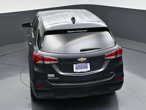Used 2022 Chevrolet Equinox LS w/ LS Convenience Package AWD/4WD image 45