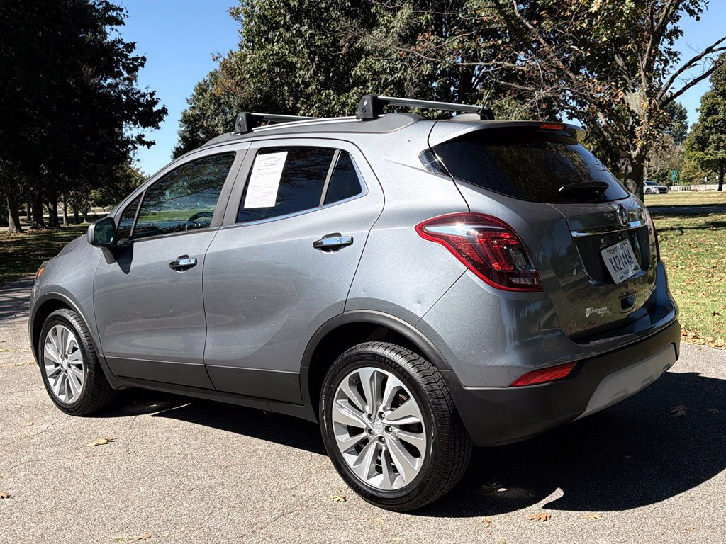 Used 2020 Buick Encore Preferred w/ LPO, Road Trip Package FWD image 8