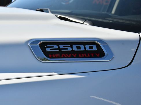 Used 2024 RAM 2500 Laramie image 13