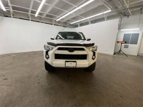 Used 2019 Toyota 4Runner SR5 image 9