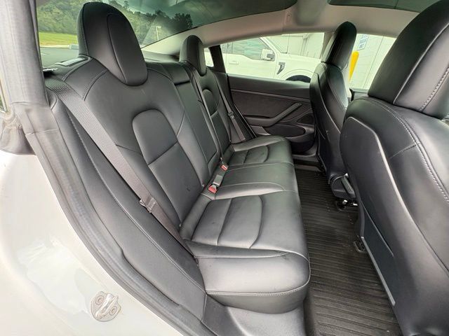 Used 2021 Tesla Model 3 Standard Range Plus RWD image 24