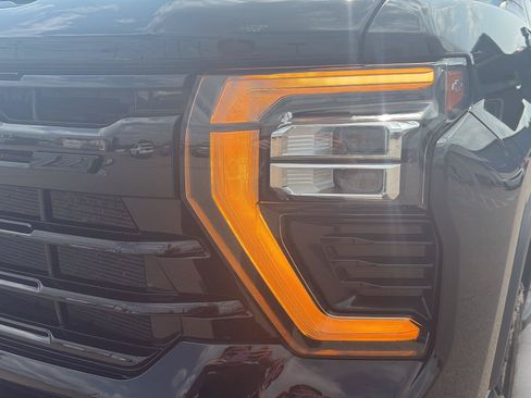 Used 2024 Chevrolet Silverado 2500 LT w/ Midnight Edition AWD/4WD image 42