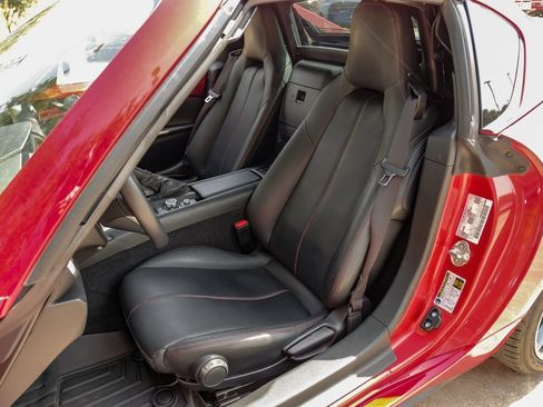 Used 2019 MAZDA MX-5 Miata RF Grand Touring image 8