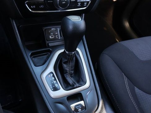 Used 2017 Jeep Cherokee Latitude w/ Safety/Convenience Group image 25