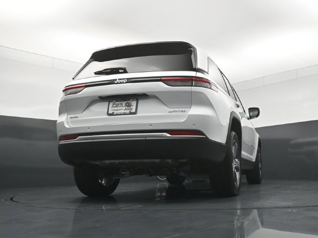 New 2026 Jeep Grand Cherokee Limited AWD/4WD image 23