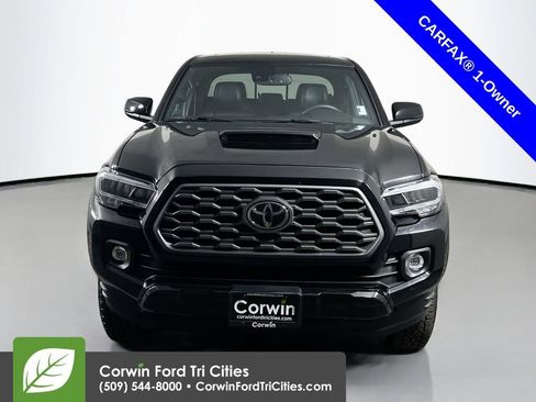 Used 2023 Toyota Tacoma TRD Sport w/ TRD Premium Sport Package AWD/4WD image 4