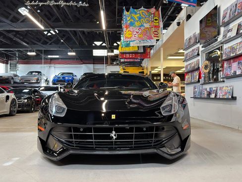 Used 2013 Ferrari F12 Berlinetta image 2