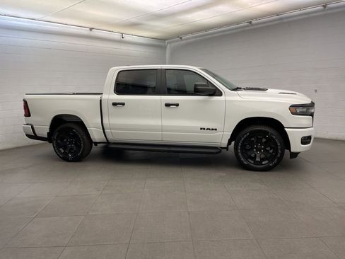 New 2026 RAM 1500 Express image 2
