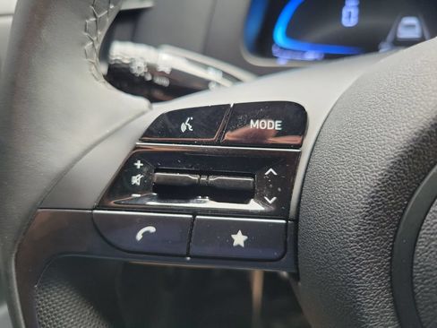 Used 2025 Hyundai Elantra Sport FWD image 20