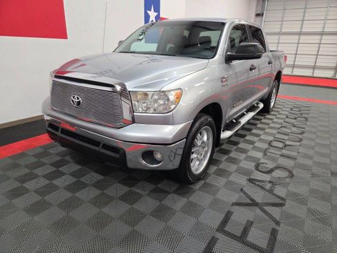 Used 2011 Toyota Tundra 2WD CrewMax w/ SR5 Pkg image 3