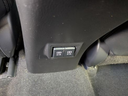 Used 2020 Lexus UX 200 image 15